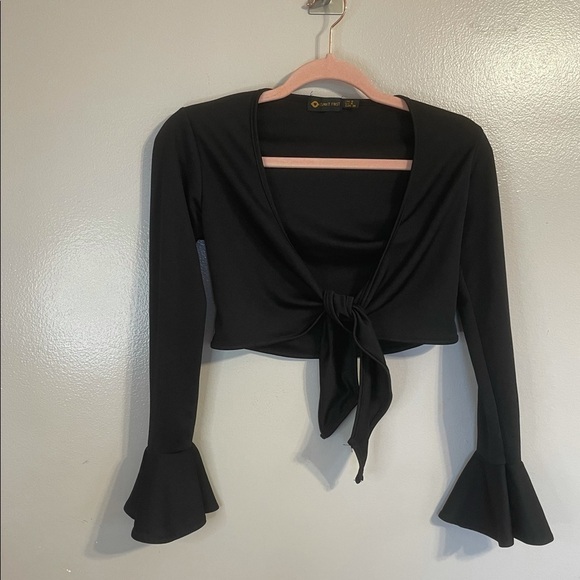 𝅺ASOS- I Saw it First Cropped Black Top - Picture 7 of 7